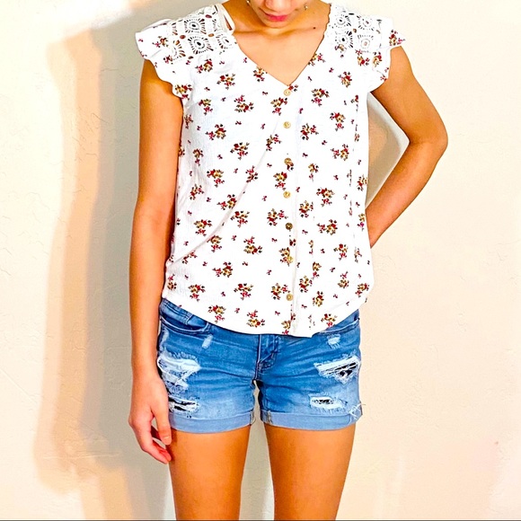 love J Tops - Love J floral top sz S
